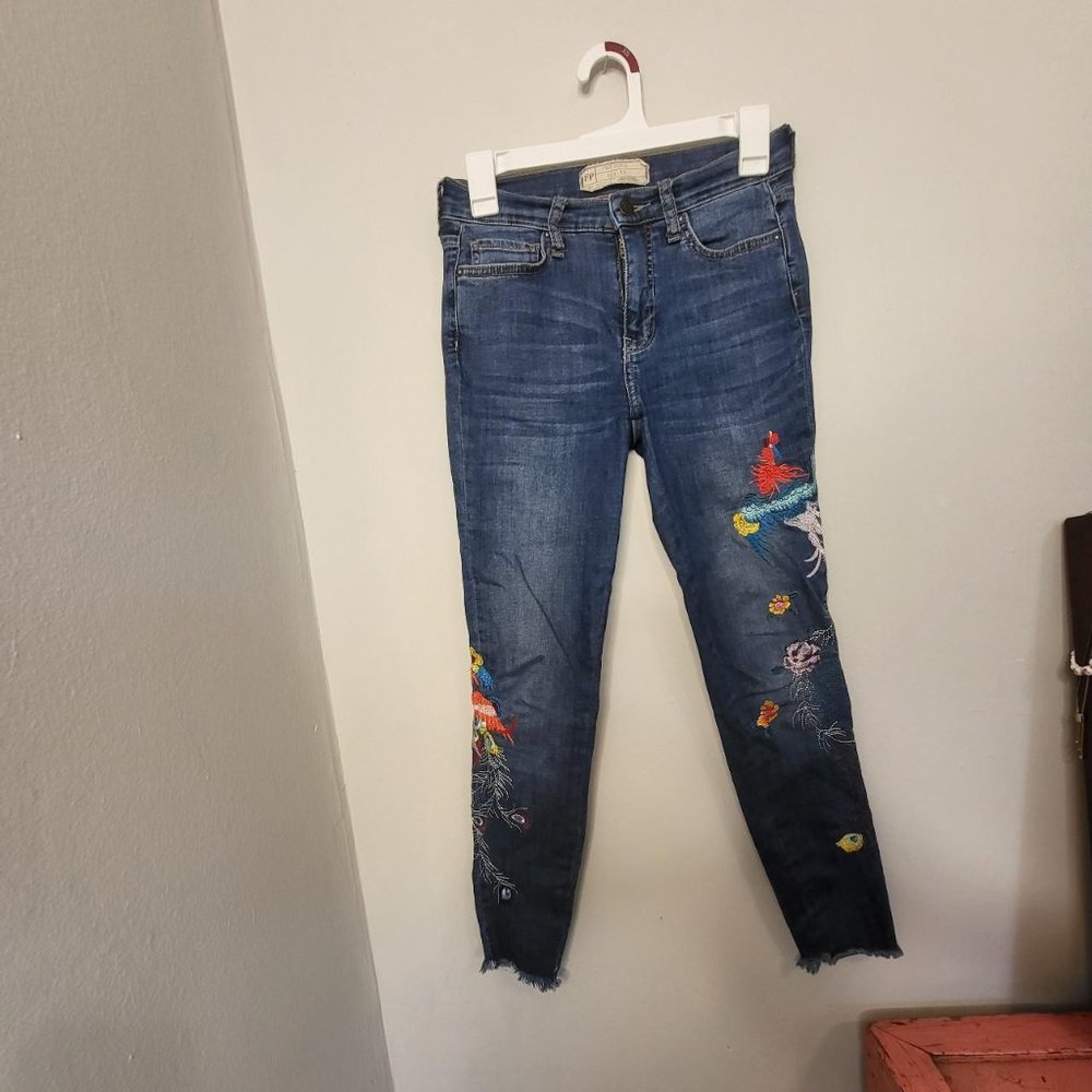 Sz 25, Free People peacock distressed skinnny jeans